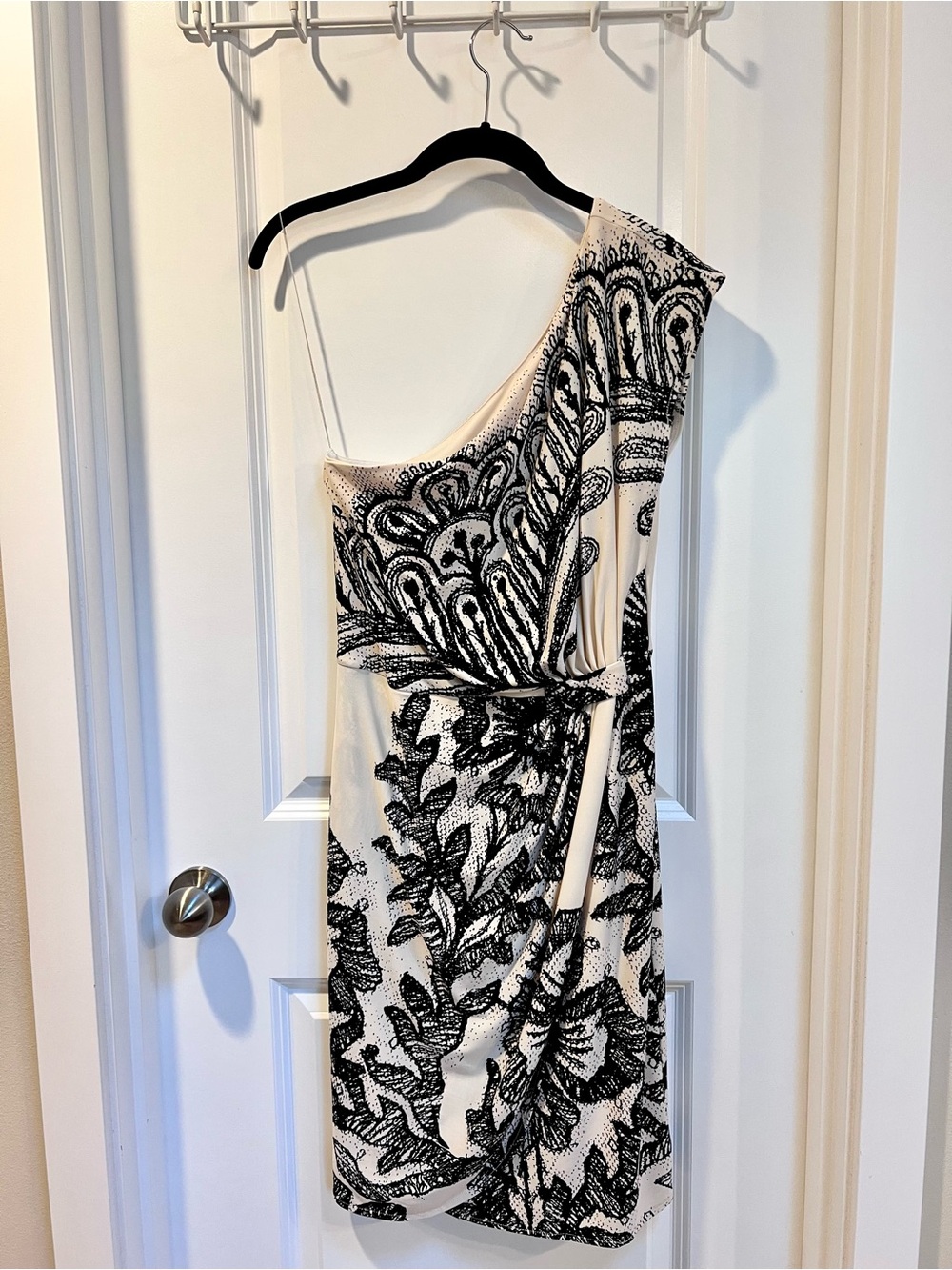 Donna Morgan One-Shoulder Black & White Print Dress